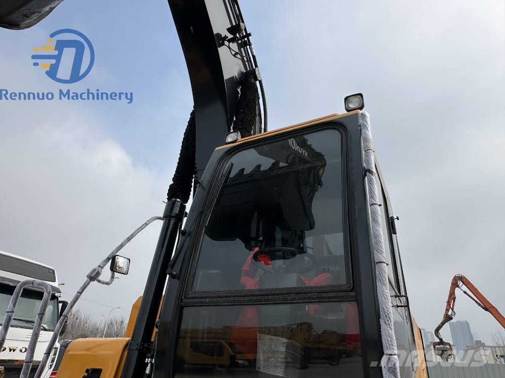 Hyundai 210W-9 Wheeled excavators