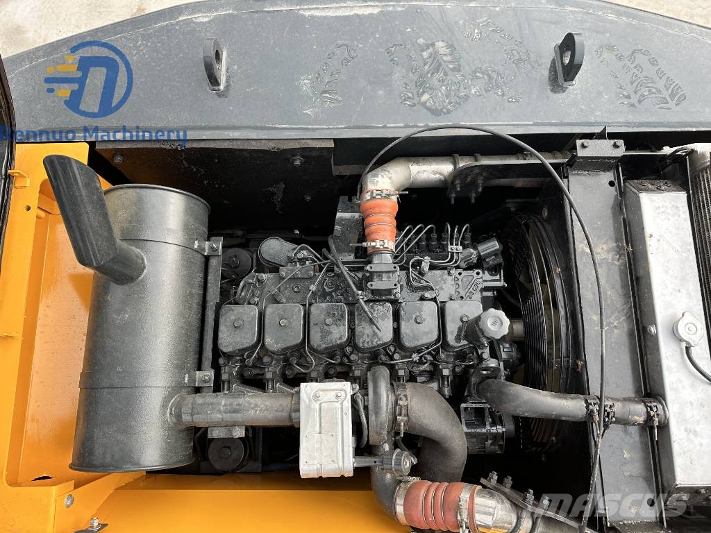 Hyundai 210W-9 Wheeled excavators