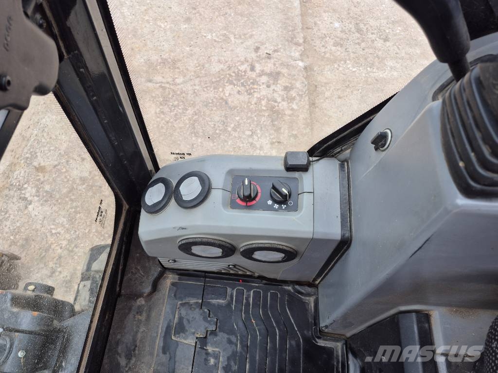 Bobcat E 19 Mini kotrók < 7t