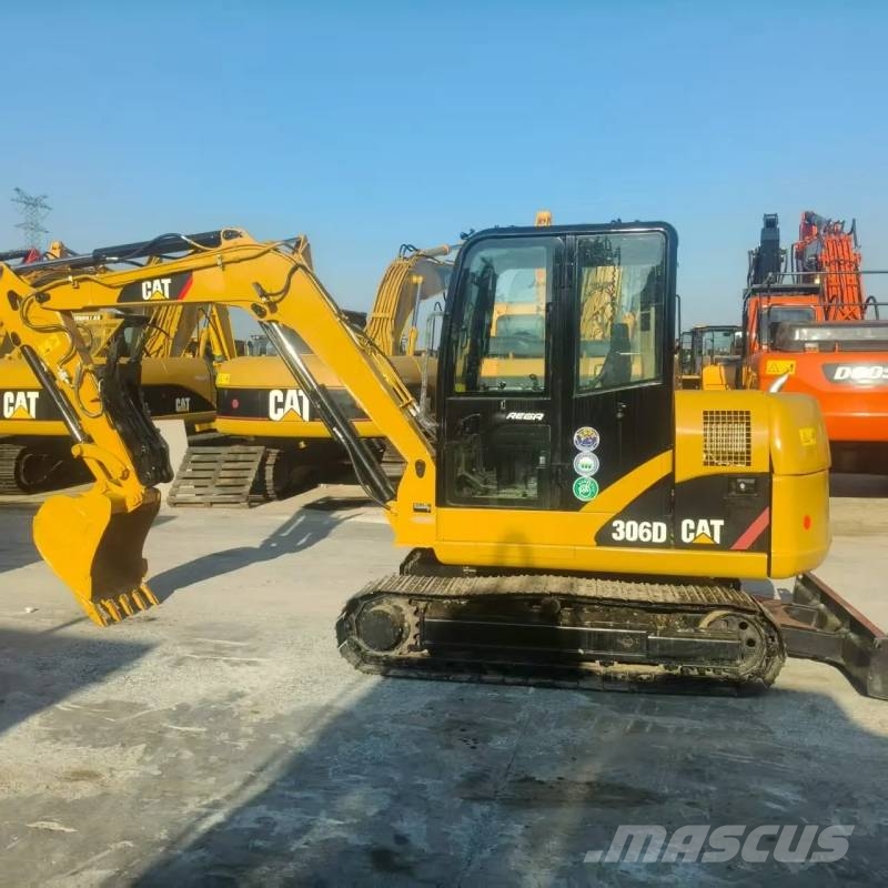 CAT 306 D Paletli ekskavatörler