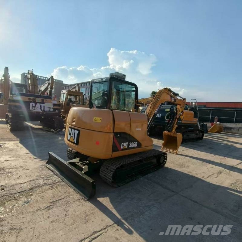CAT 306 D Paletli ekskavatörler