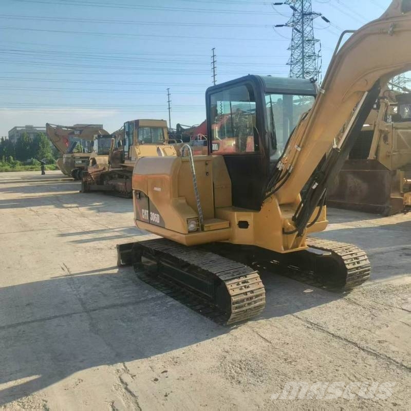 CAT 306 D Paletli ekskavatörler