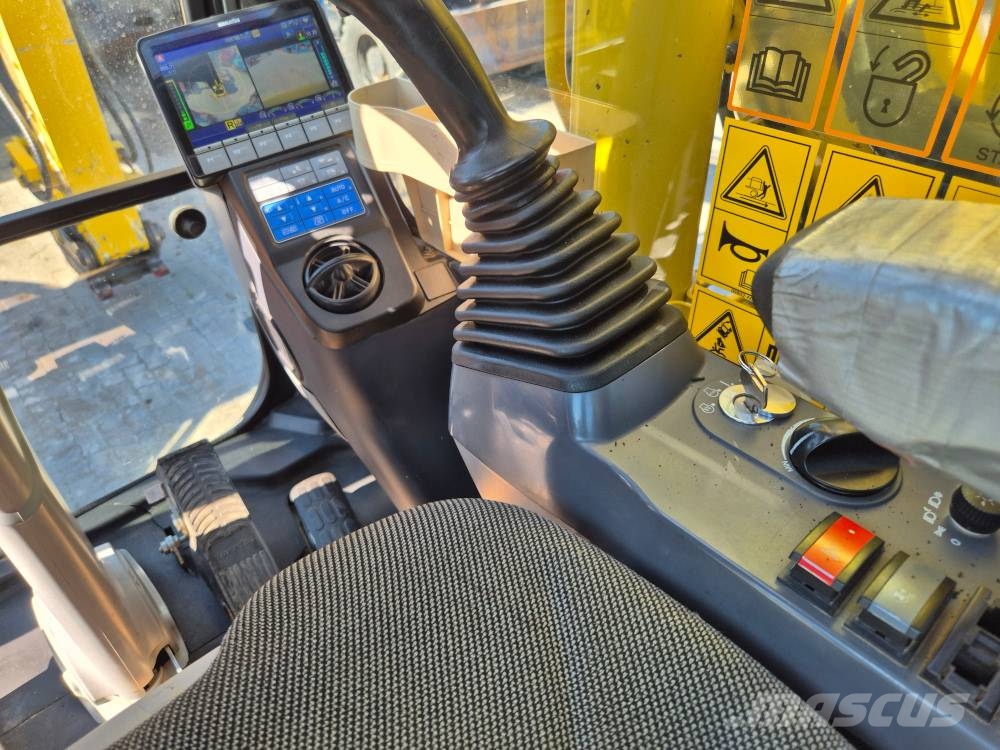 Komatsu PW 180-11 Wheeled excavators
