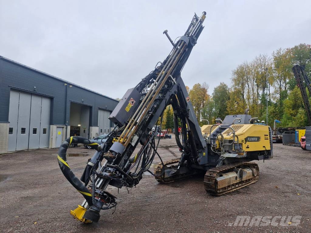 Atlas Copco Flexiroc T 35 R Povrchové vrtací stroje