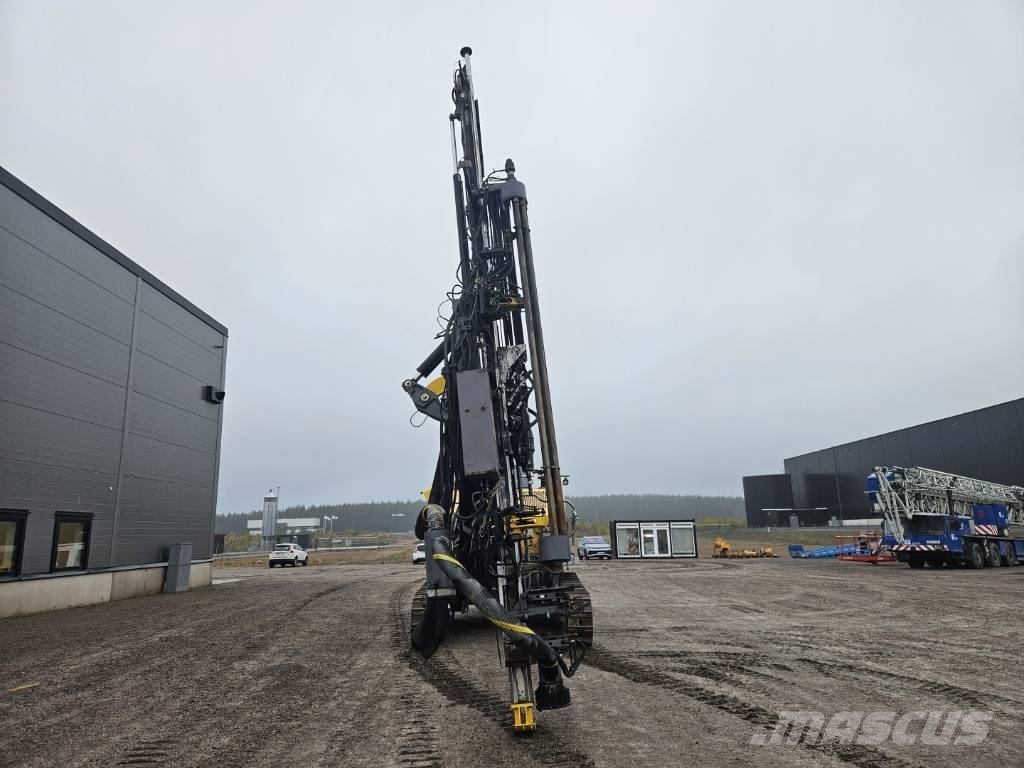 Atlas Copco Flexiroc T 35 R Surface drill rigs