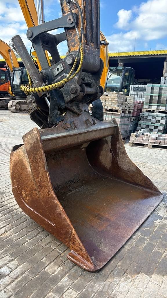 Hyundai R300 LC-9A Rupsgraafmachines