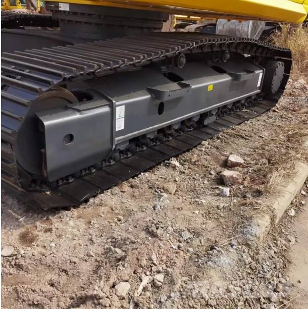 Komatsu PC220-8 Εκσκαφείς με ερπύστριες