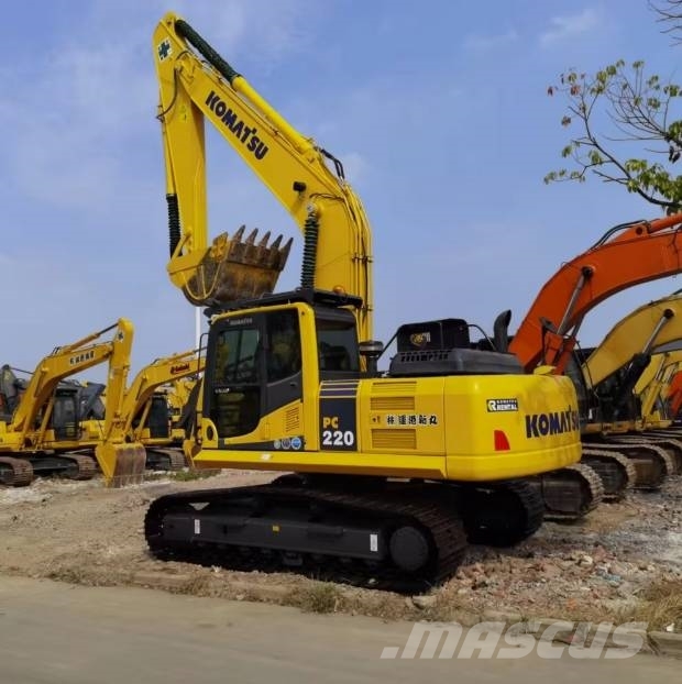 Komatsu PC220-8 Εκσκαφείς με ερπύστριες