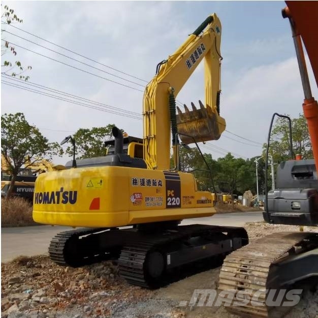Komatsu PC220-8 Εκσκαφείς με ερπύστριες