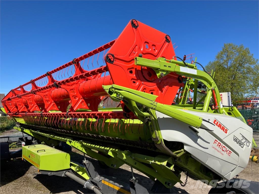 CLAAS Trion 730 TT Sonstige Landmaschinen