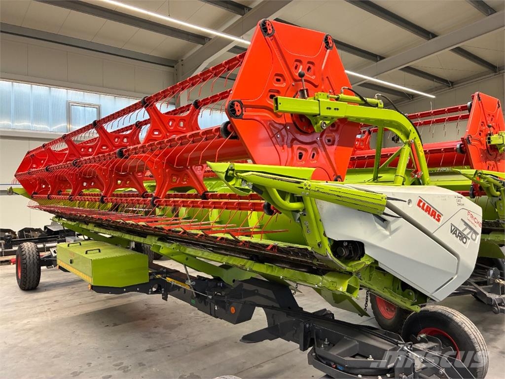 CLAAS Trion 730 TT Agriculture - Autres