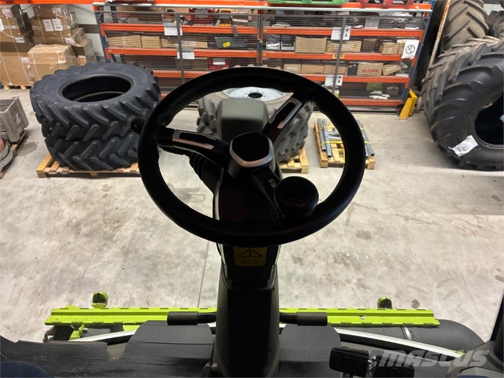 CLAAS Trion 730 TT Agriculture - Autres