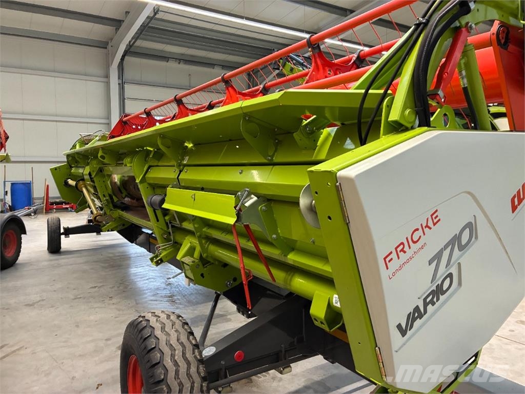 CLAAS Trion 730 TT Agriculture - Autres