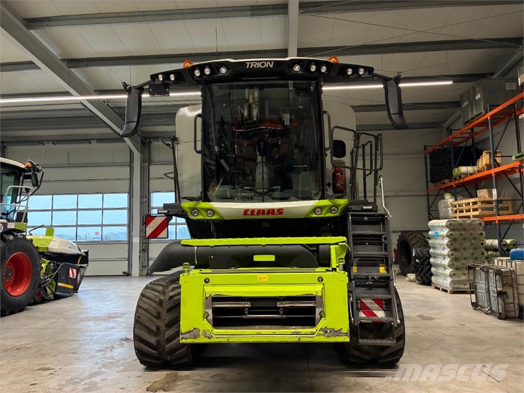 CLAAS Trion 730 TT Agriculture - Autres