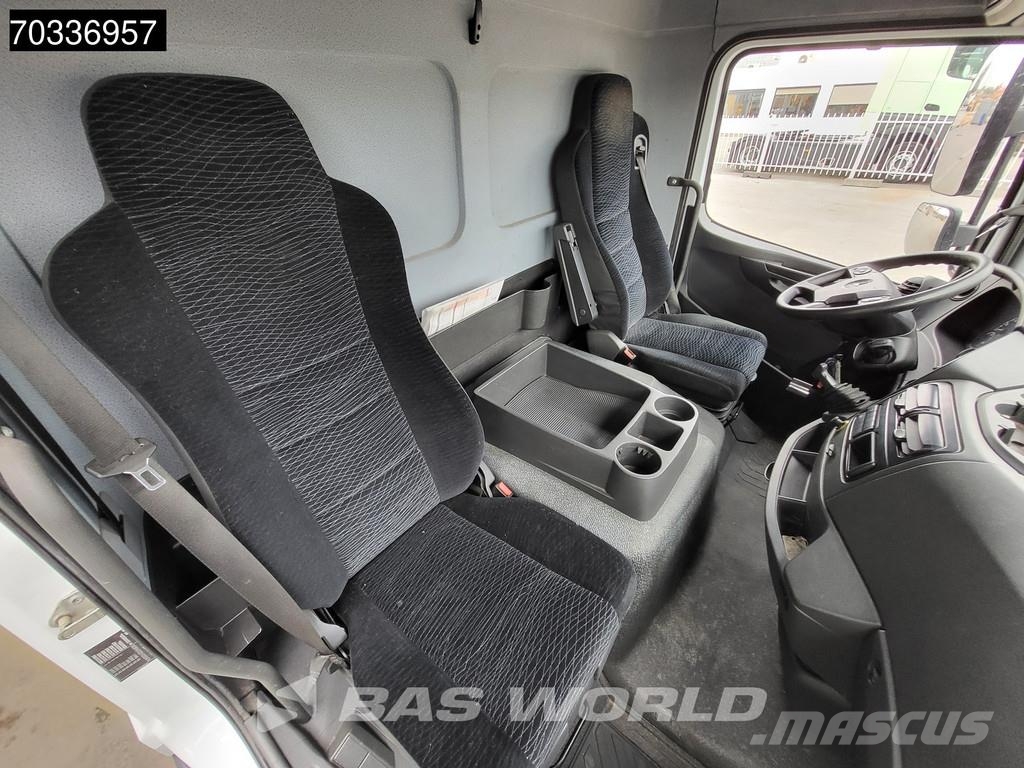 Mercedes-Benz Atego 1218 Atego 4X2 12tonner 1500kg Ladebordwand Autocamioane