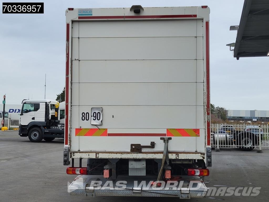 Mercedes-Benz Atego 1218 Atego 4X2 12tonner 1500kg Ladebordwand 貨箱式卡車