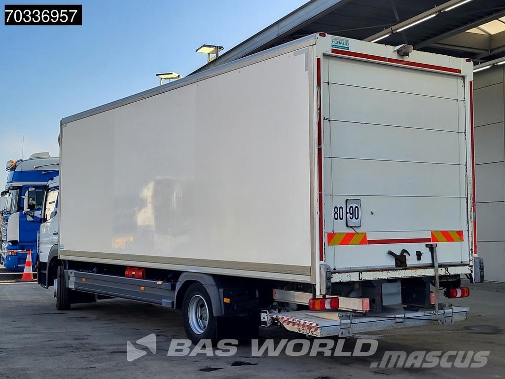 Mercedes-Benz Atego 1218 Atego 4X2 12tonner 1500kg Ladebordwand Autocamioane