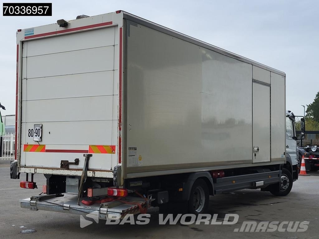 Mercedes-Benz Atego 1218 Atego 4X2 12tonner 1500kg Ladebordwand 貨箱式卡車