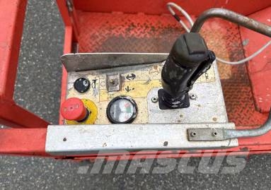 SkyJack SJ 12 Elevadores de tesoura
