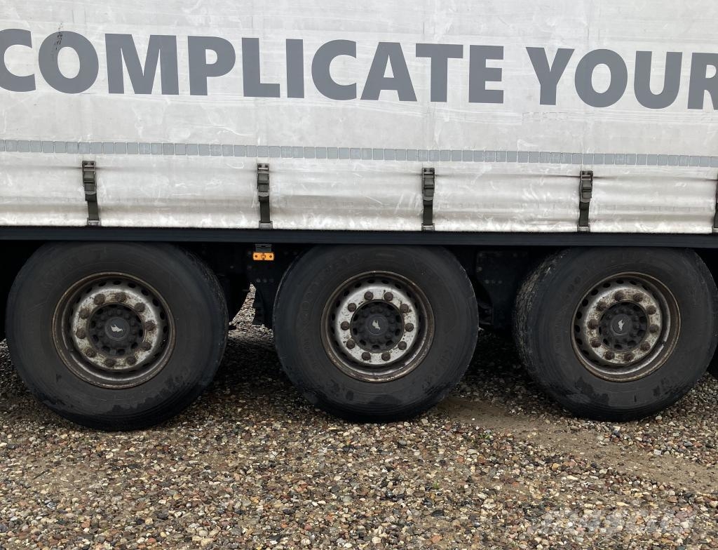 Schmitz Cargobull Trailer Curtainsider Sliding Roof Straight نصف مقطورات بباب جانبي