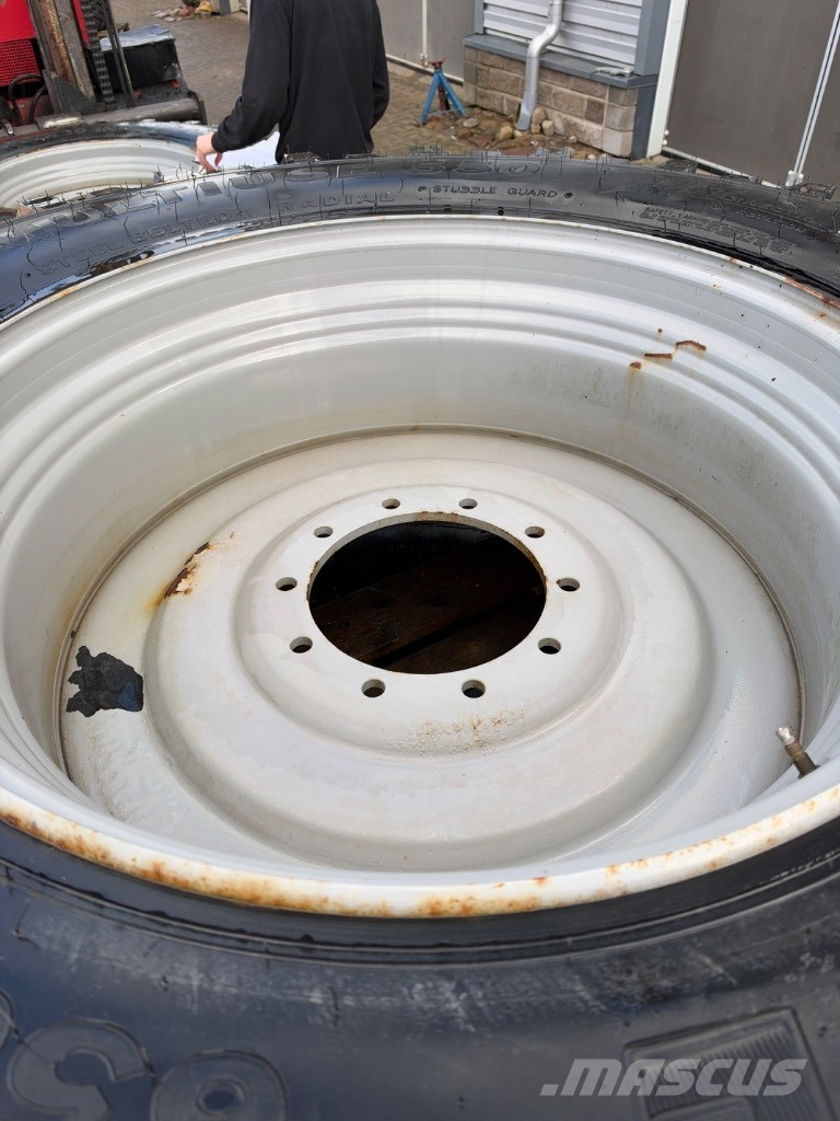 Klackdäck med fälg Alliance 440/80R30 & 650/65R38 Gume, točkovi i felne