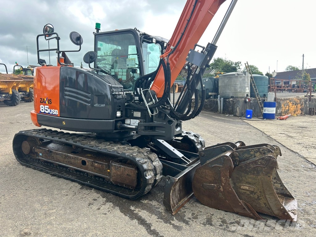 Hitachi ZX85 USBR-6 Midi bageri 7t – 12t