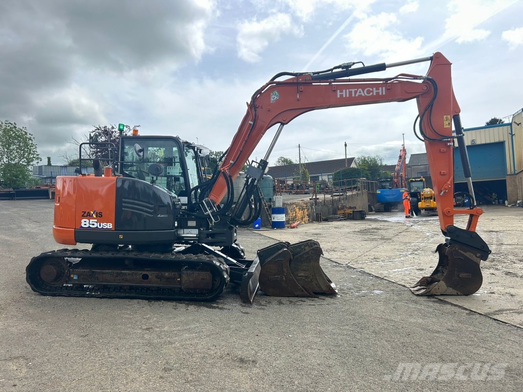 Hitachi ZX85 USBR-6 Midi bageri 7t – 12t