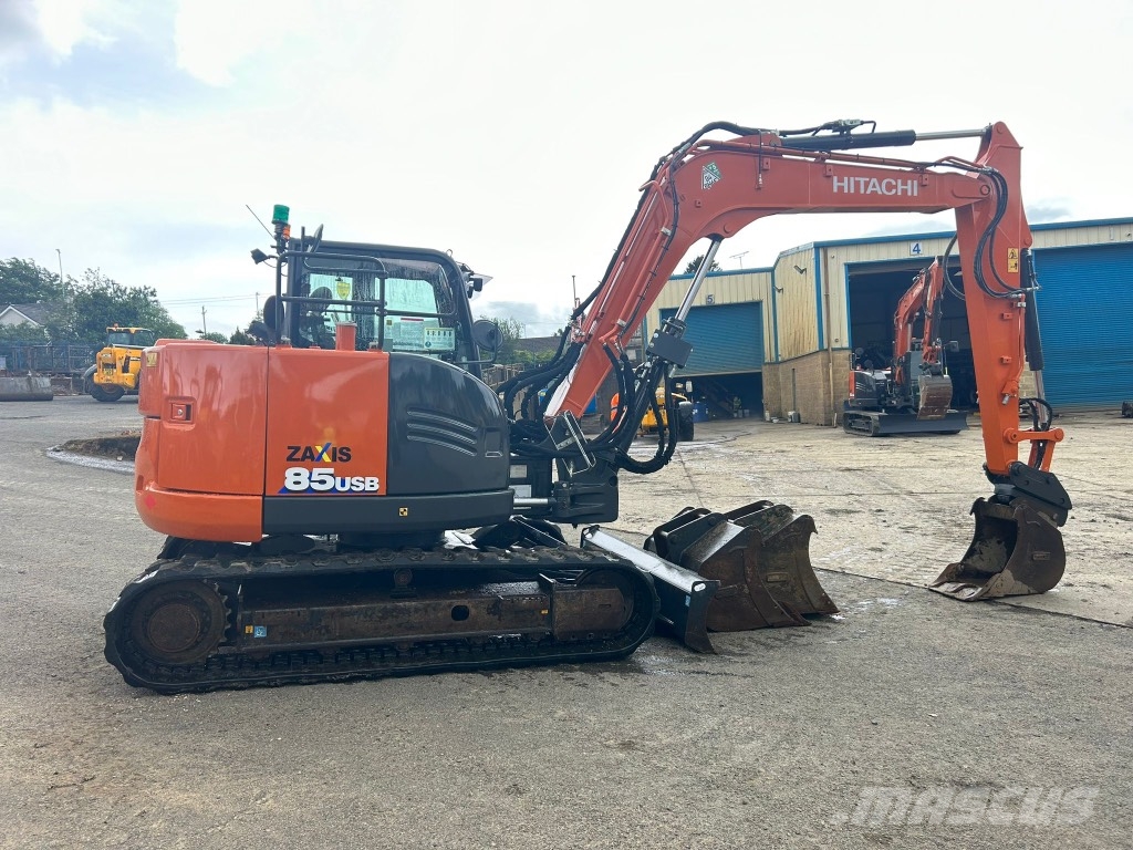 Hitachi ZX85 USBR-6 Midi bageri 7t – 12t