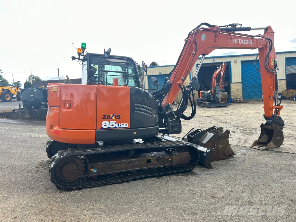 Hitachi ZX85 USBR-6 Midi bageri 7t – 12t