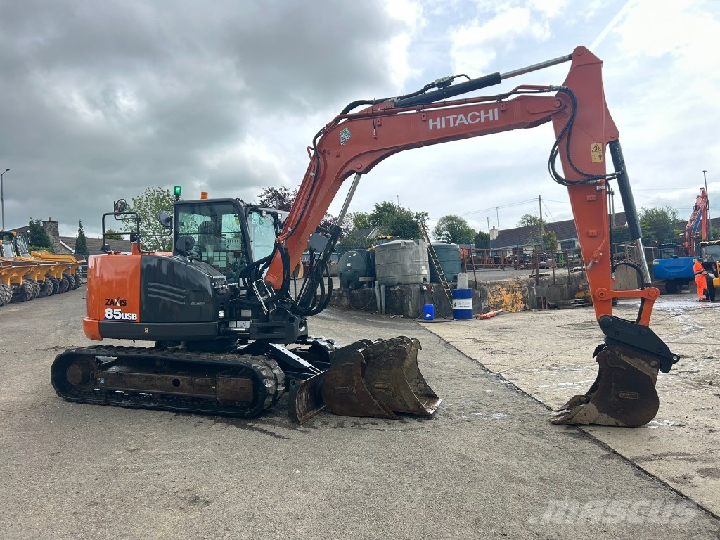 Hitachi ZX85 USBR-6 Midi bageri 7t – 12t