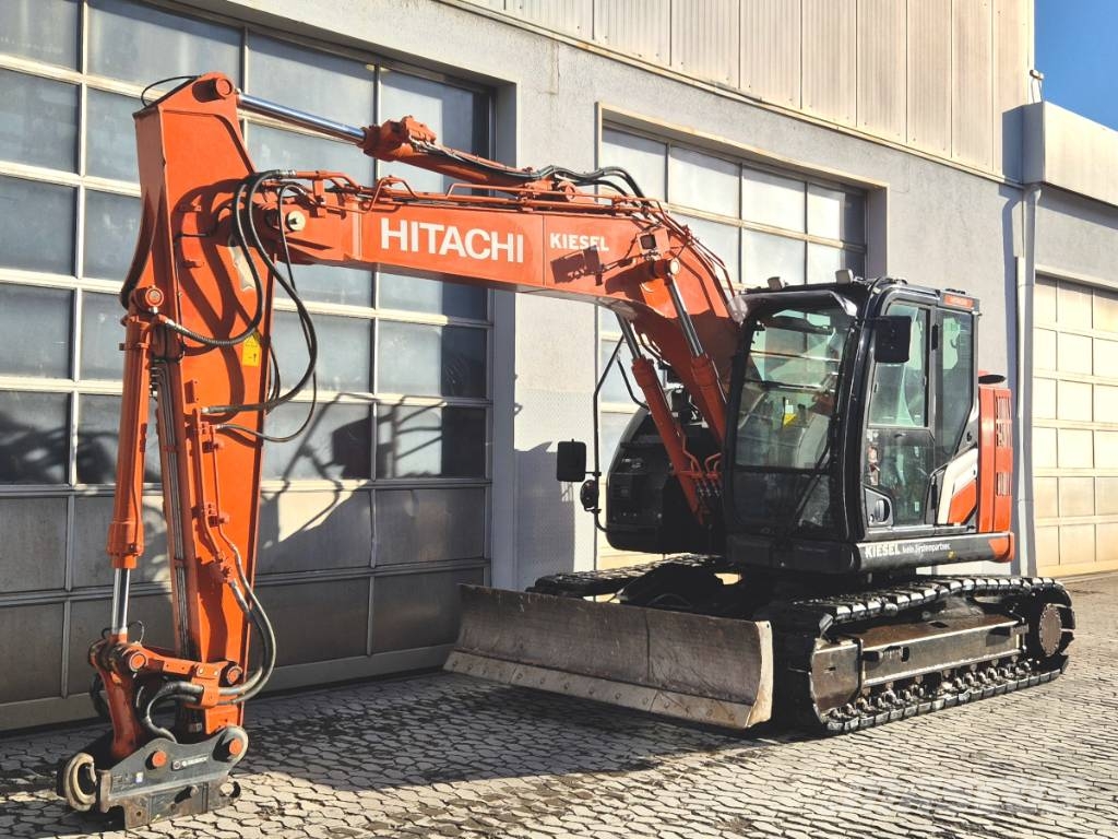 Hitachi ZX 135 US-7 Εκσκαφείς με ερπύστριες