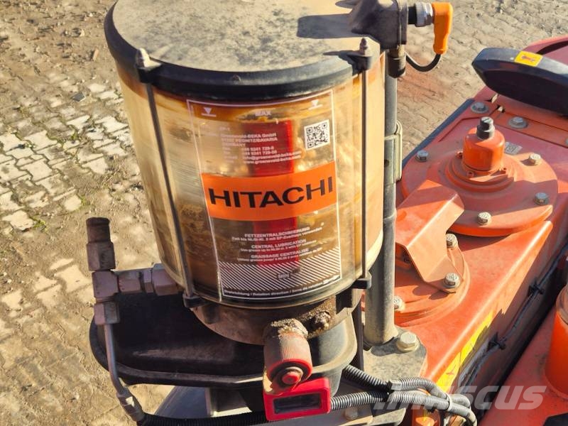 Hitachi ZX 135 US-7 Εκσκαφείς με ερπύστριες