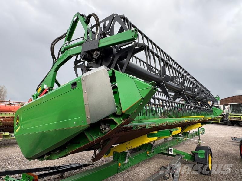 John Deere T 670 i RT Mietitrebbiatrici