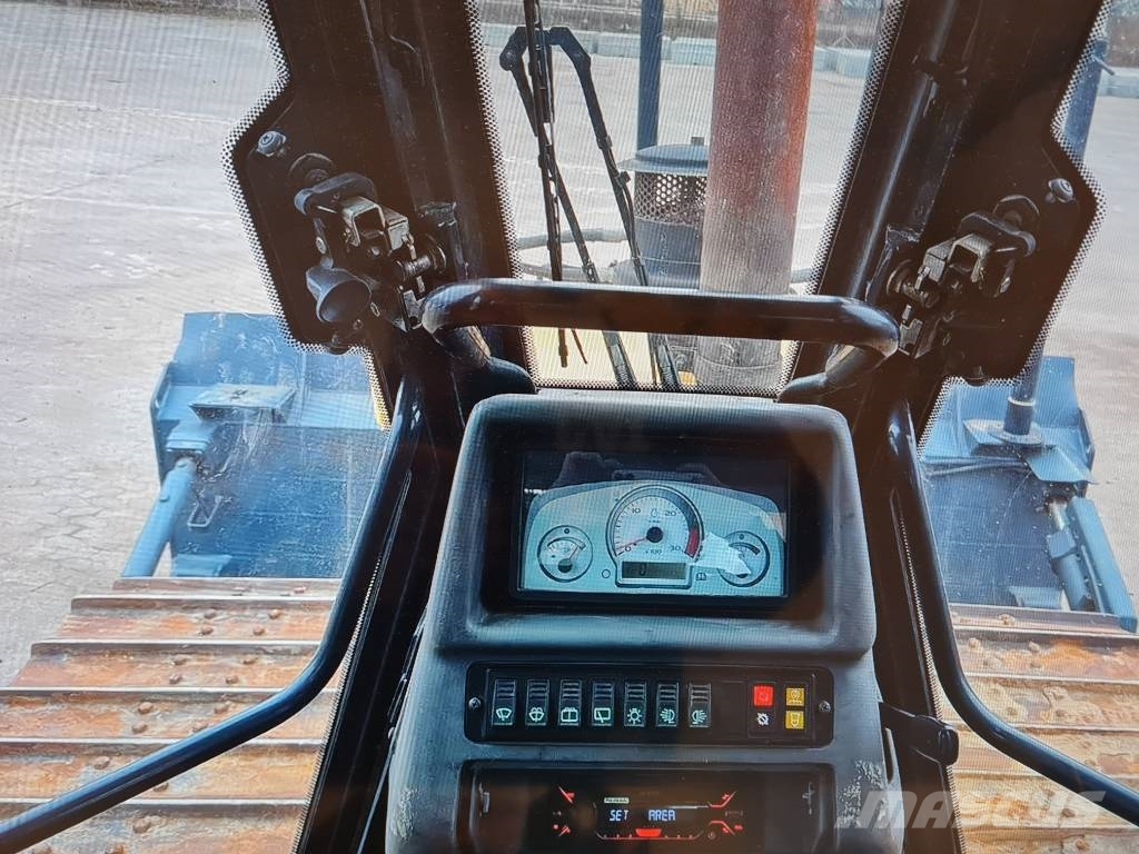 New Holland D 180 Spycharki gąsienicowe