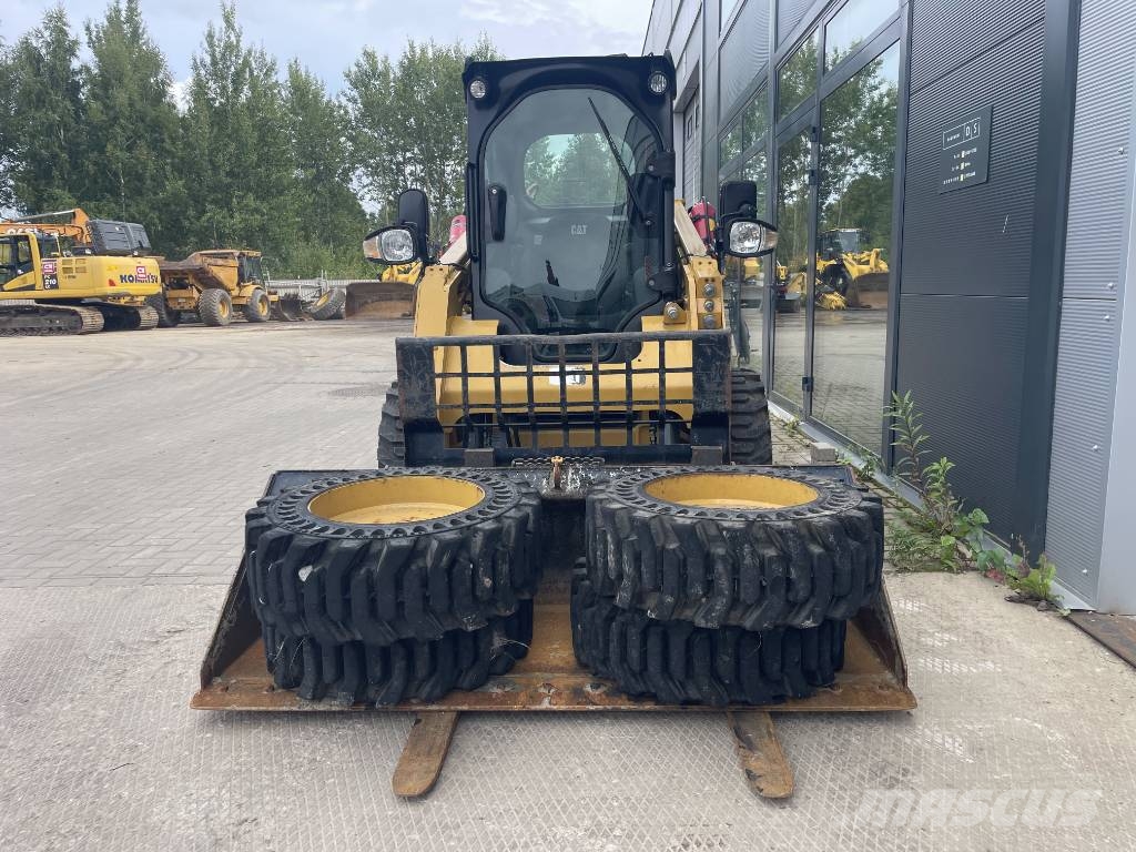 CAT 236D Minilæsser - skridstyret
