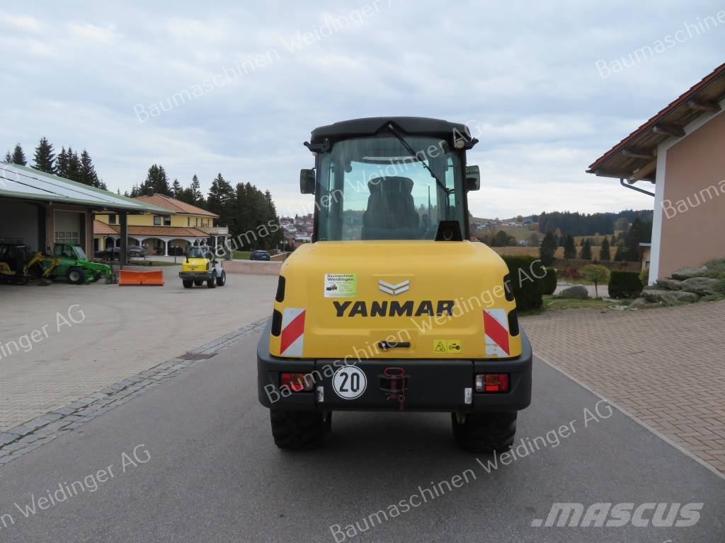 Yanmar V 80 Iekrāvēji uz riteņiem