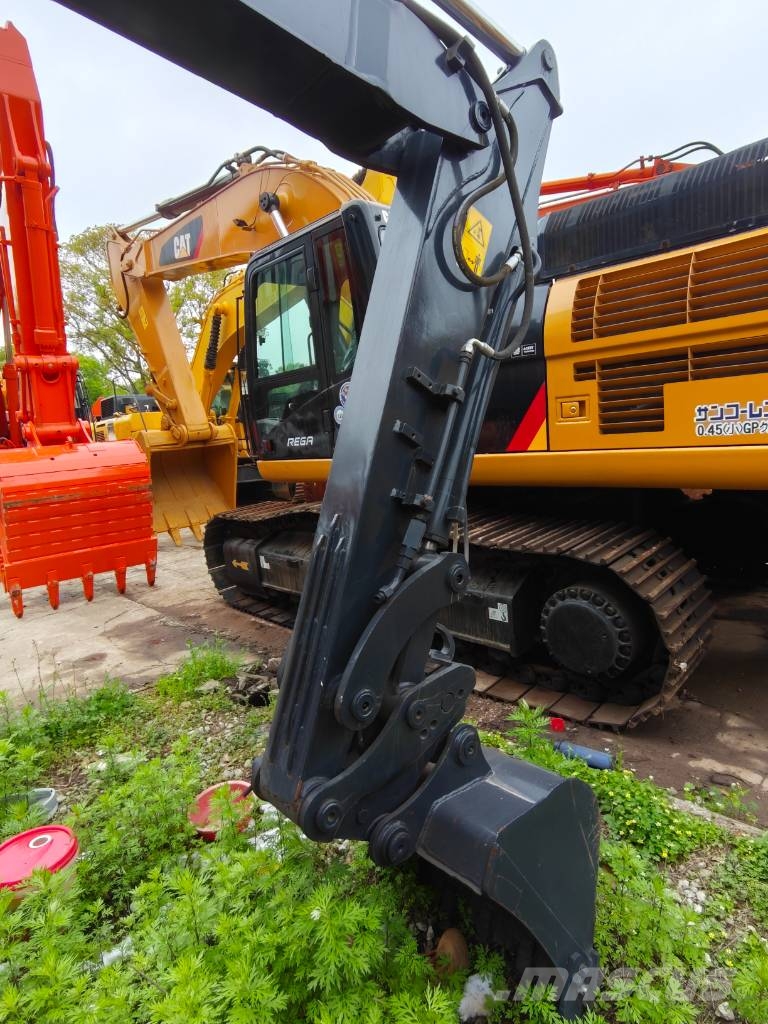 Hyundai 60 W VS Ratiniai ekskavatoriai