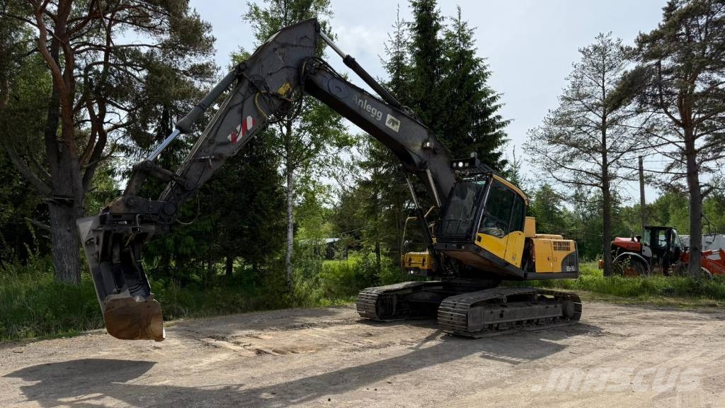 Volvo EC 240 C L Escavadoras de rastos