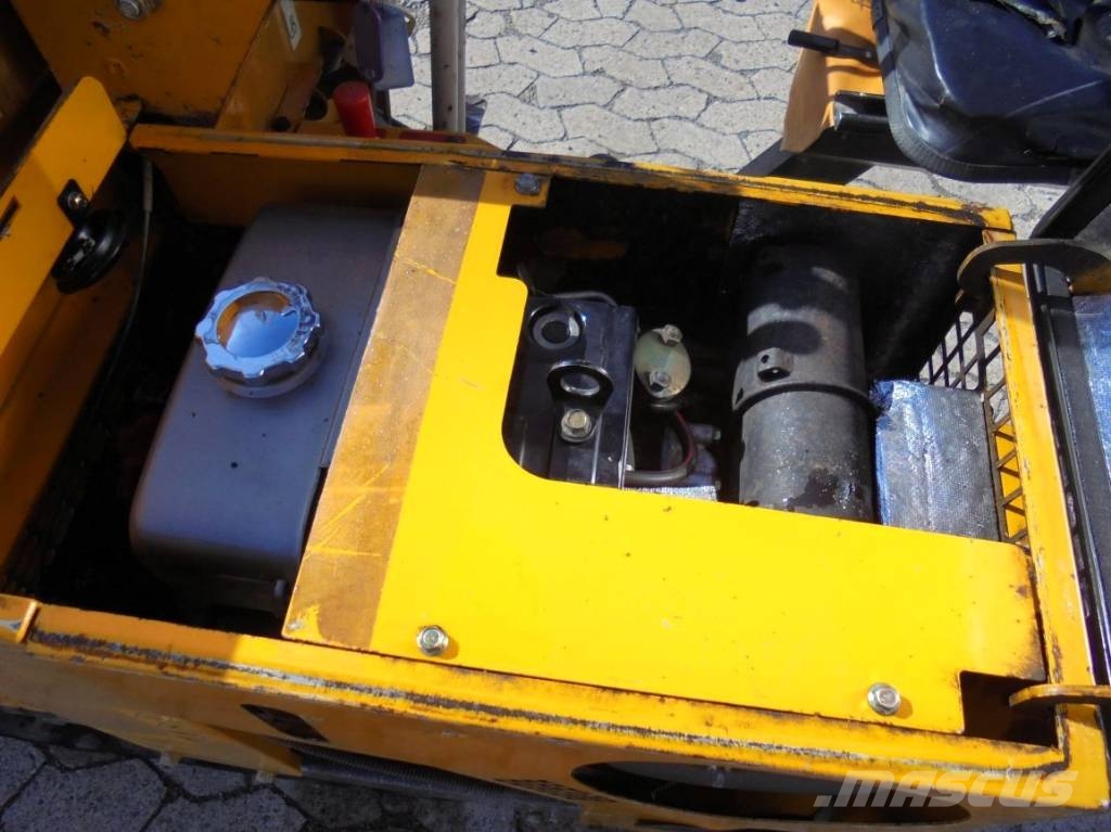 Yamaguchi WB 07 Alpha Raupendumper