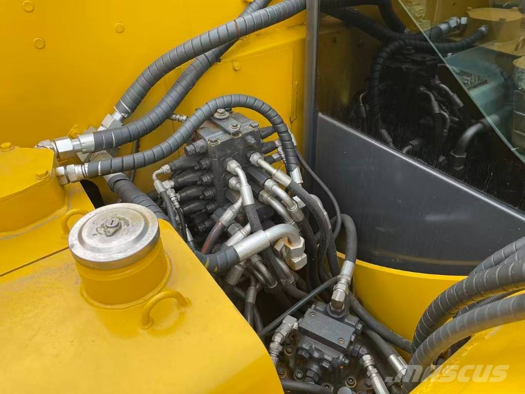 Komatsu PC 70 Escavatori cingolati