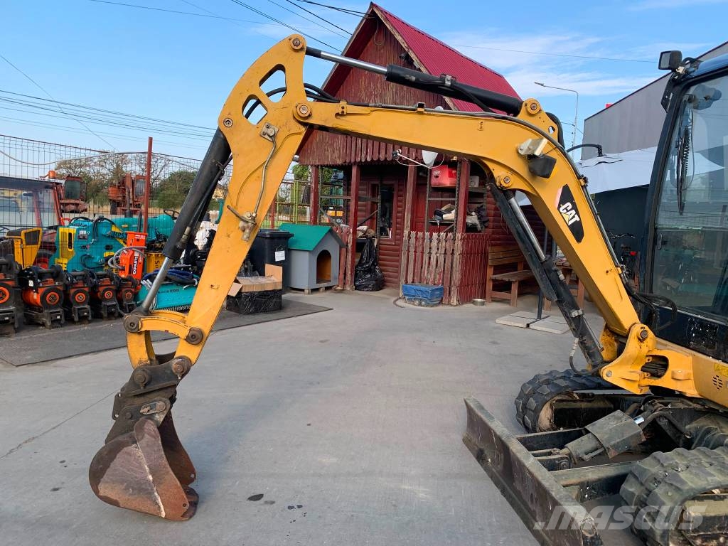 CAT 302.4 D Miniexcavadoras