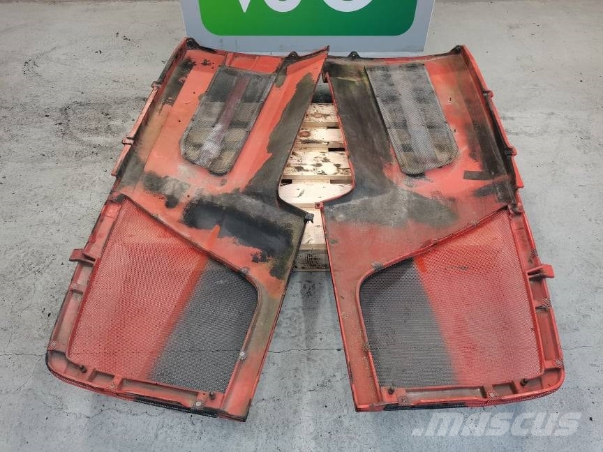 Same Silver ....bonnet Engines