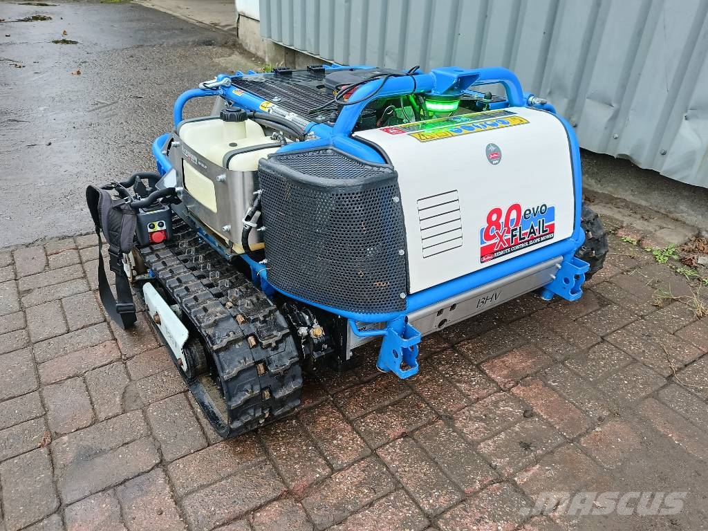 Barbieri X-flail EVO robot remote mower maaier flail klepel Robotormäher