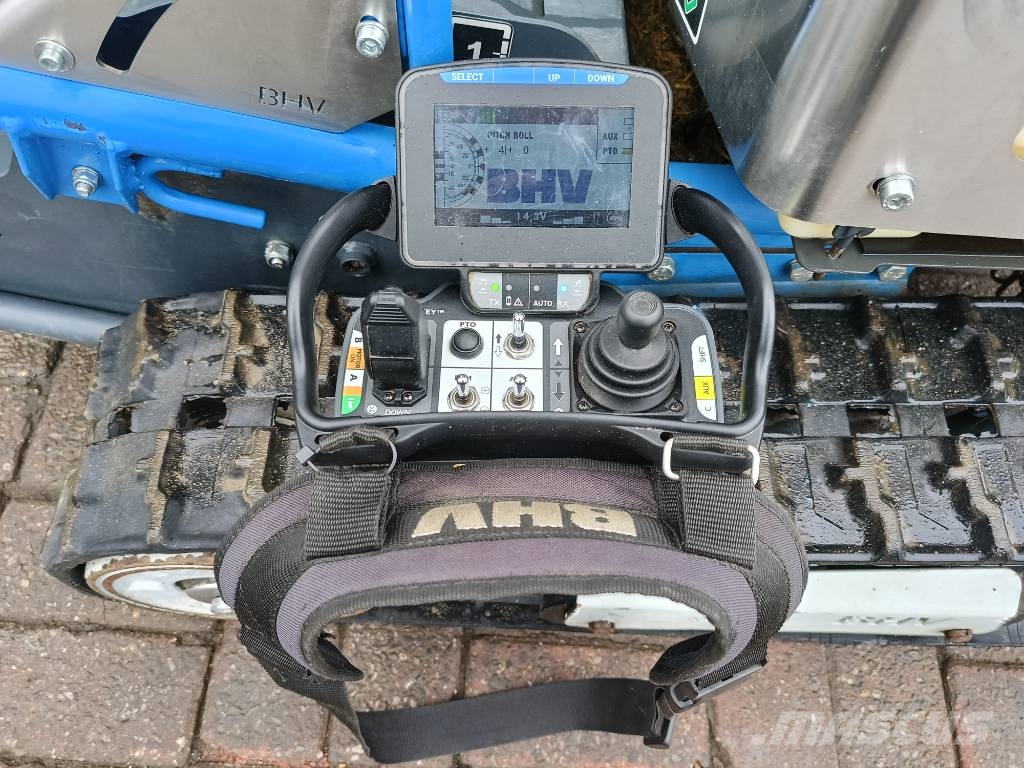 Barbieri X-flail EVO robot remote mower maaier flail klepel Robotormäher