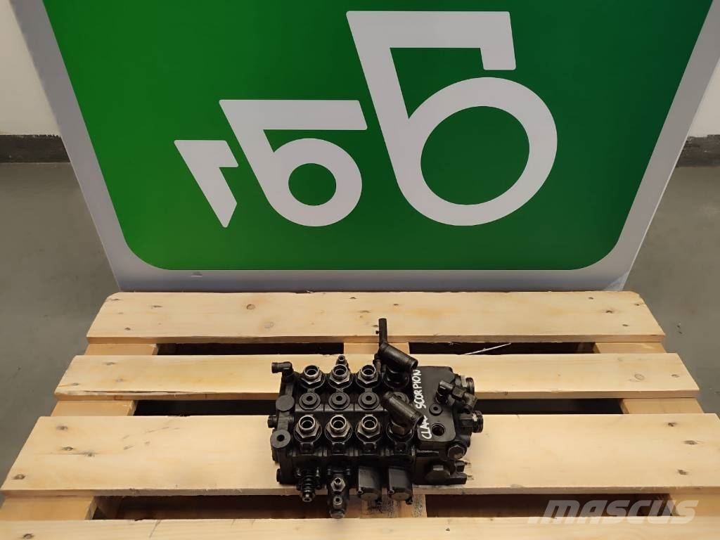 CLAAS Scorpion  Hydraulic distributor HDS34 51076381 Hydraulics