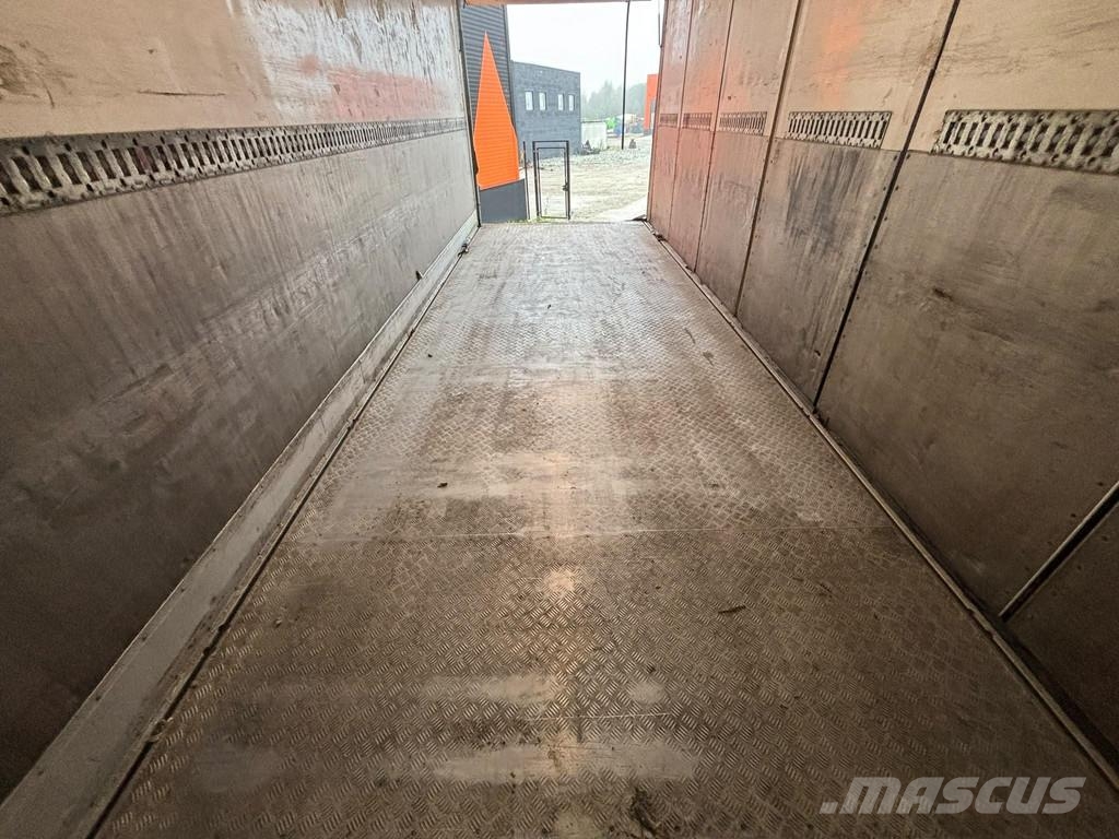 Scania G490 8x4 OPENSIDE BOX Camiones caja cerrada