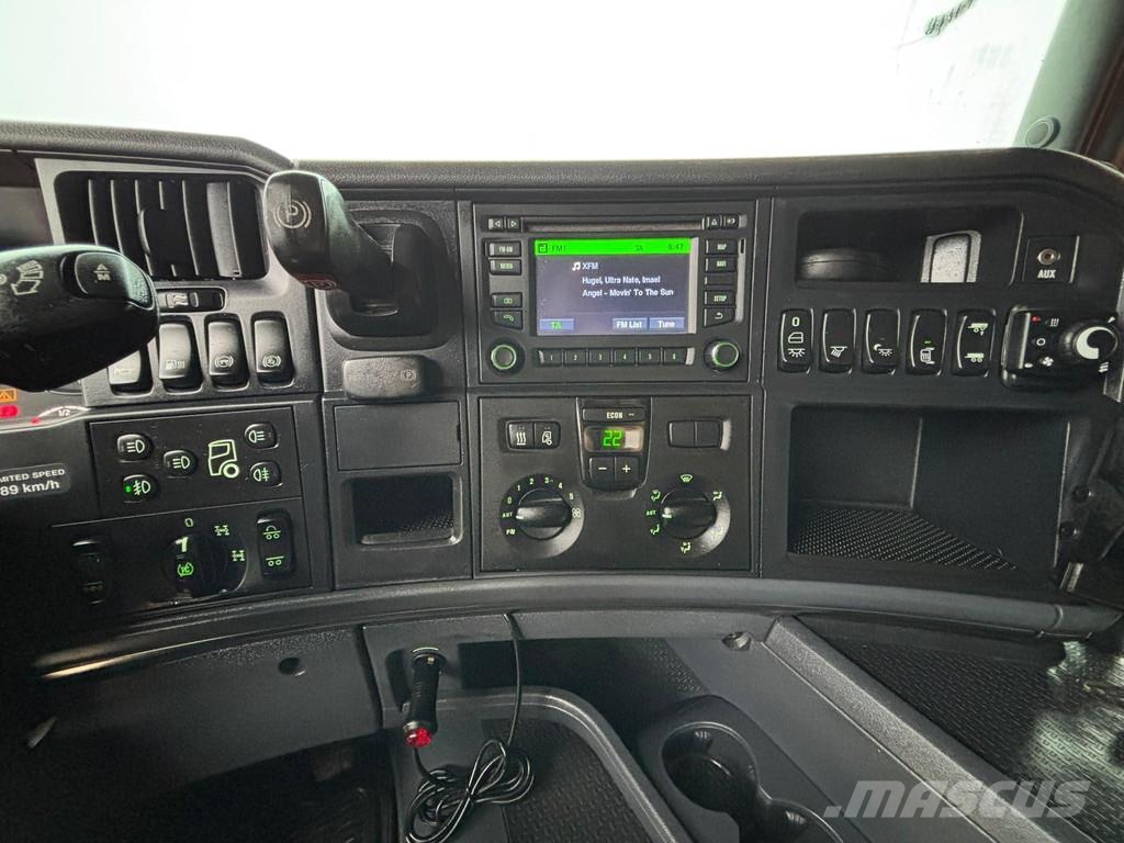 Scania G490 8x4 OPENSIDE BOX Camiones caja cerrada