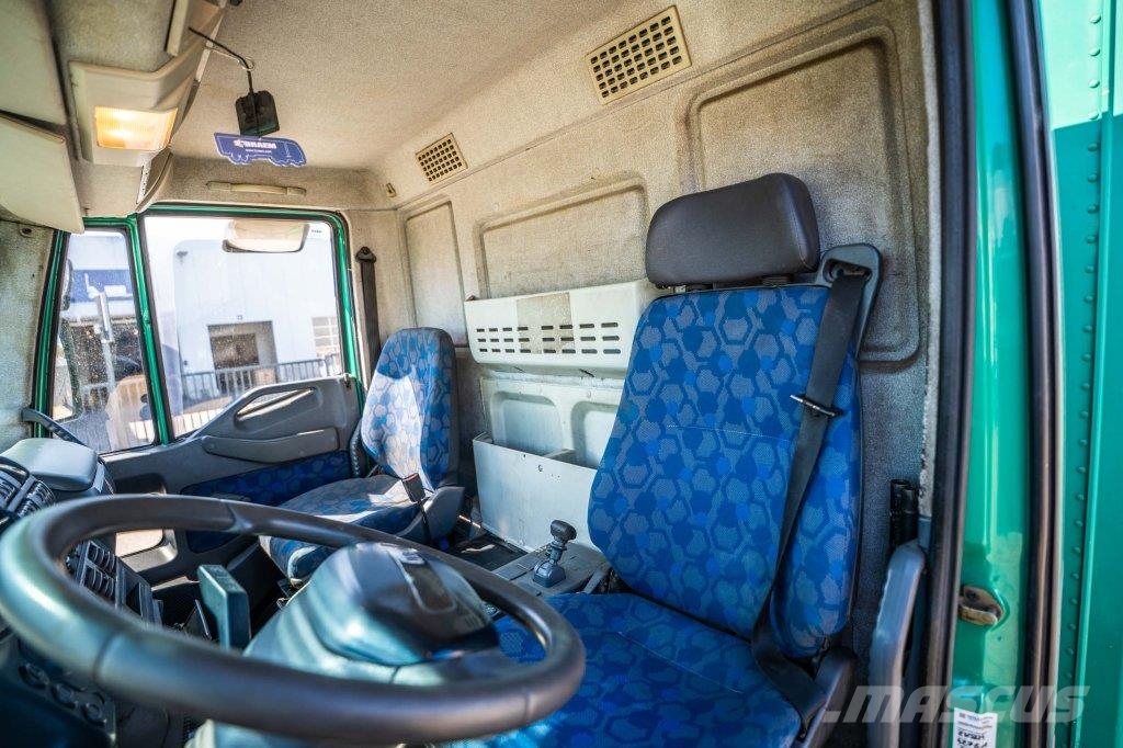 Iveco EUROCARGO 120E18 Camion cassonati