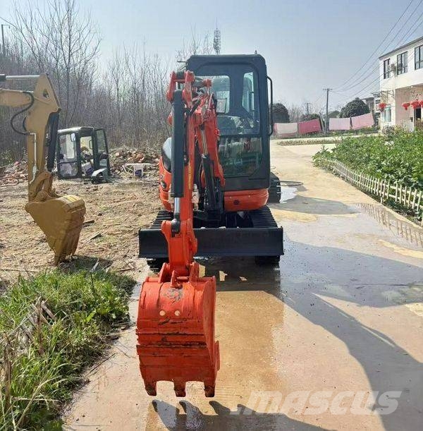 Kubota U 27 Minigrävare < 7t