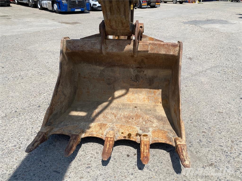 Komatsu Iný model VIN 751 Speciális kotrók